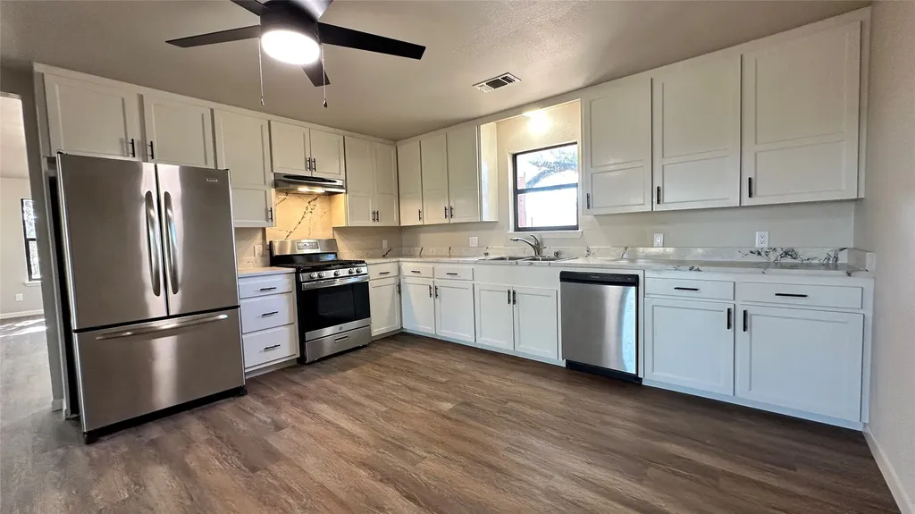 2417 Fm 569 Highway Cisco TX 76437