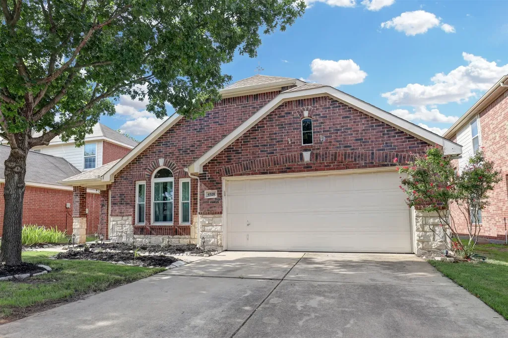 4528 Indian Rock Drive Fort Worth TX 76244