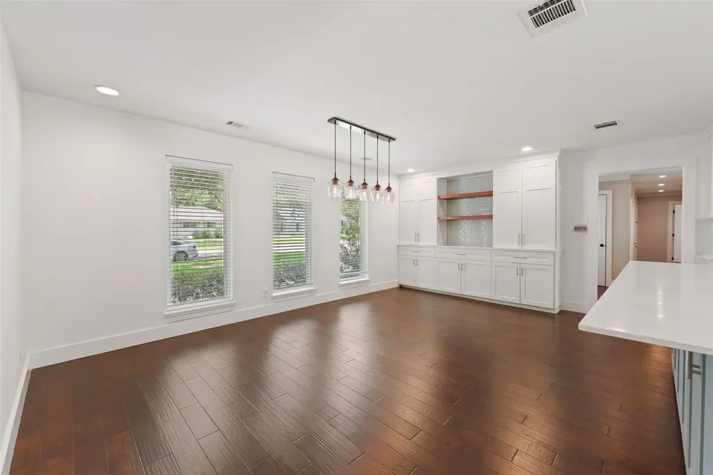 3542 Jubilee Trail Dallas TX 75229