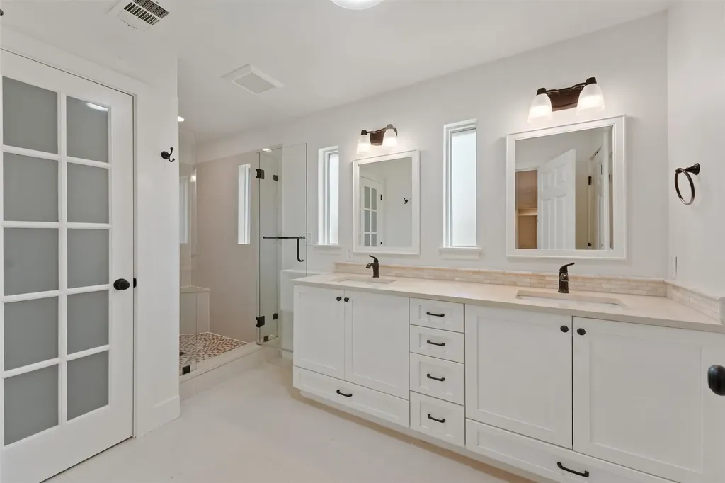 3542 Jubilee Trail Dallas TX 75229