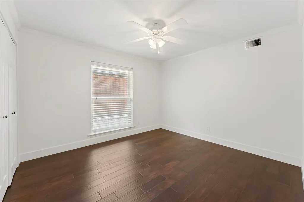 3542 Jubilee Trail Dallas TX 75229