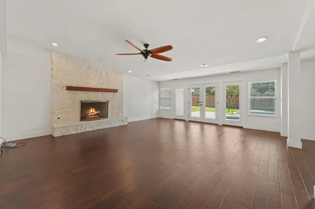 3542 Jubilee Trail Dallas TX 75229