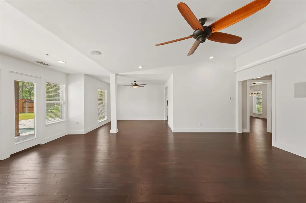 3542 Jubilee Trail Dallas TX 75229