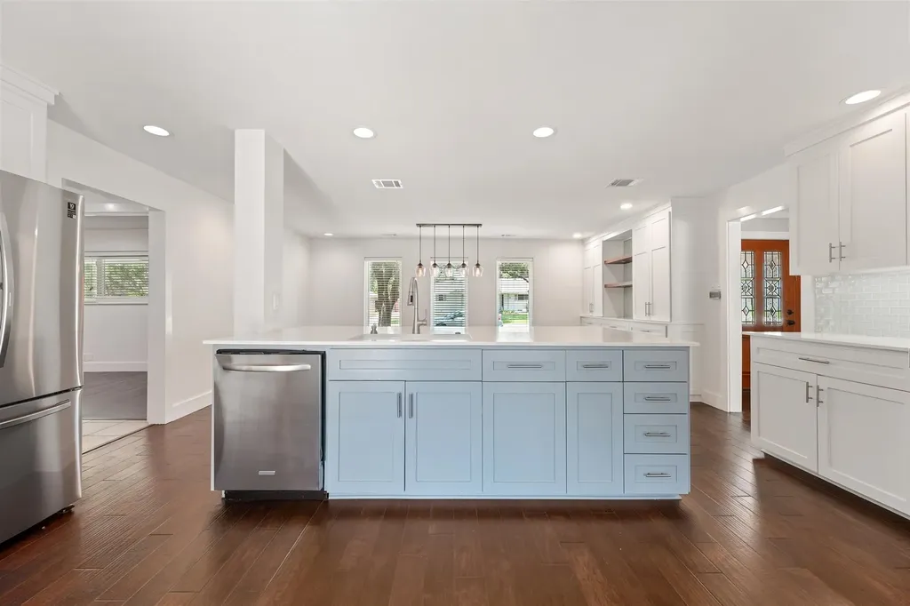 3542 Jubilee Trail Dallas TX 75229