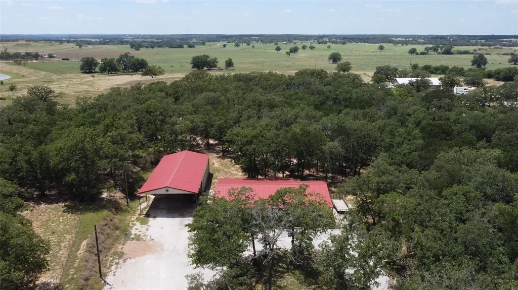 891 County Road 3592 Paradise TX 76073