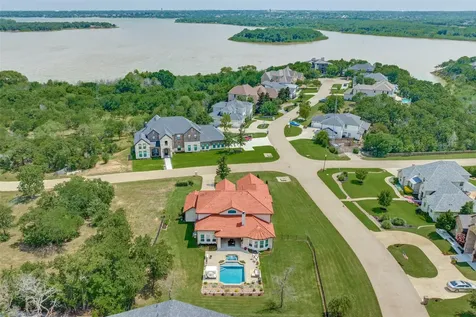 2501 Oak Bluff Drive Corinth TX 76210
