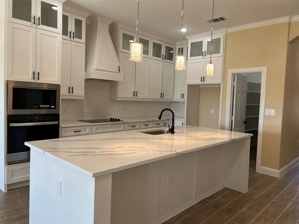 7363 NE County Road 1056 Rice TX 75155