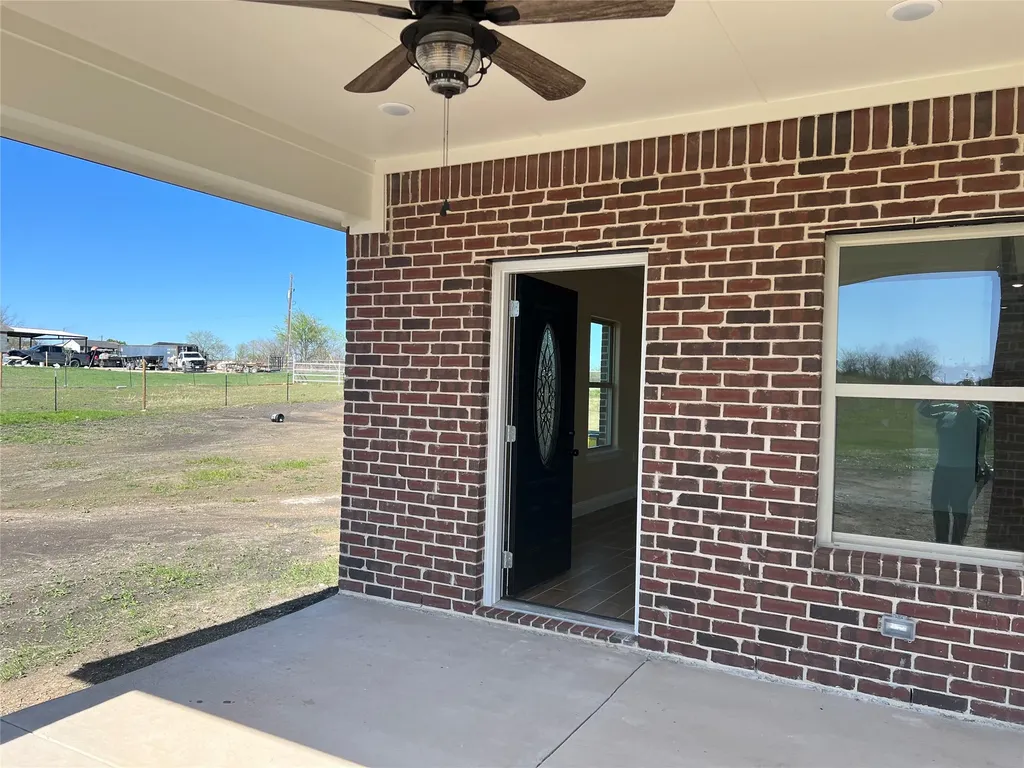 7363 NE County Road 1056 Rice TX 75155