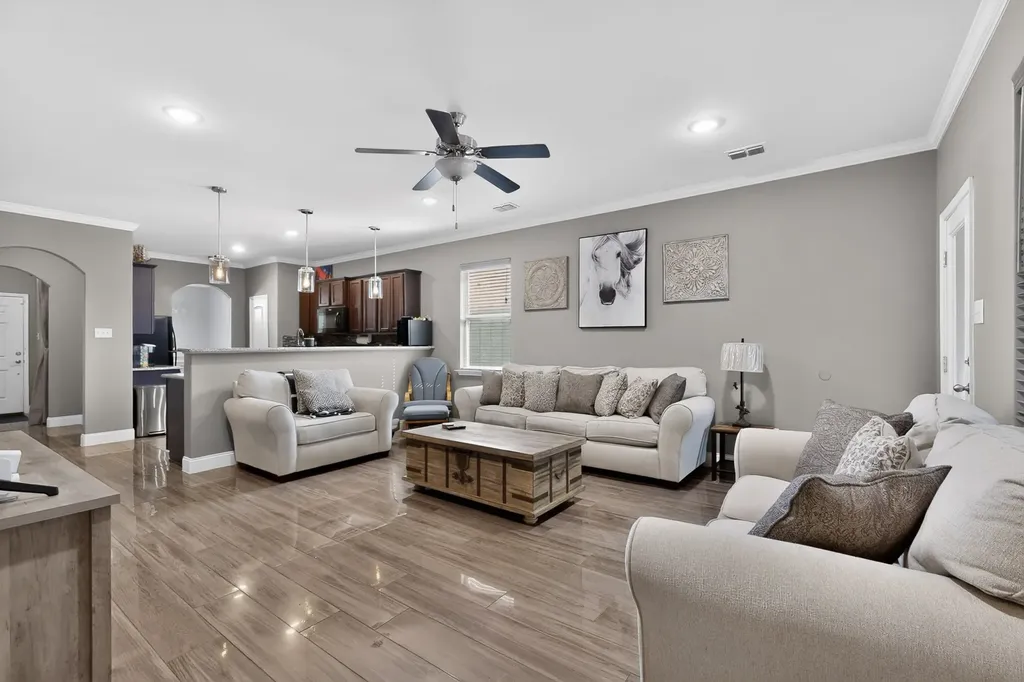1423 Barrel Drive Dallas TX 75253