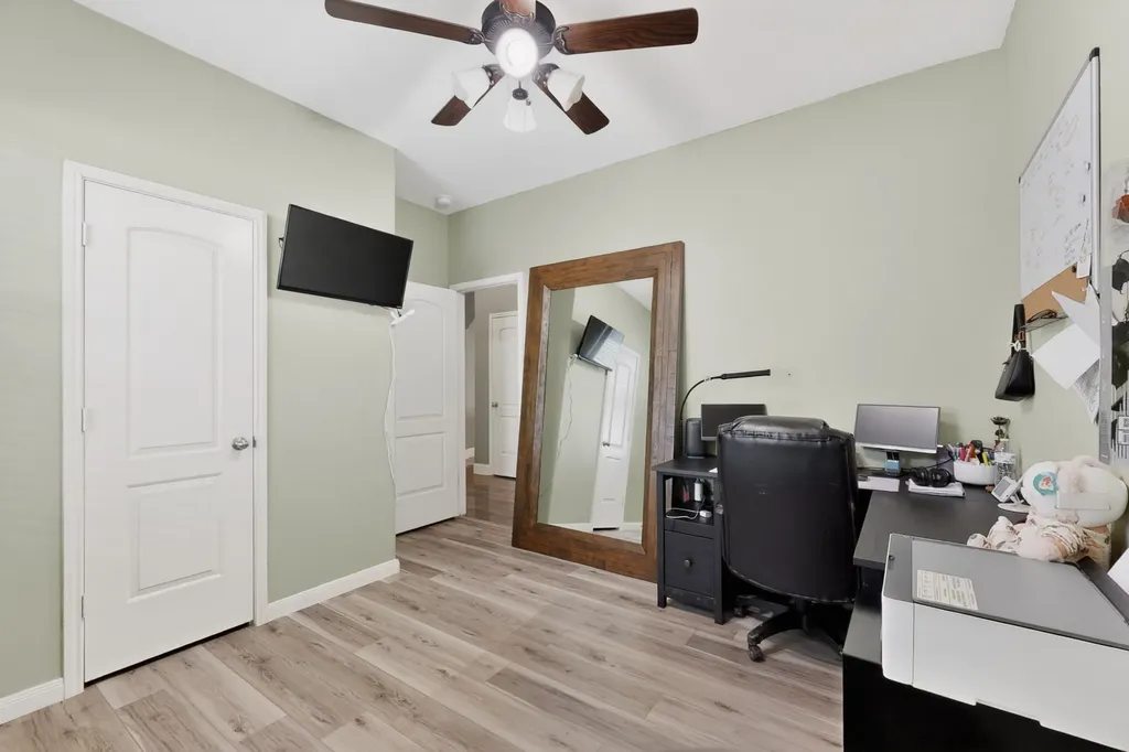 1423 Barrel Drive Dallas TX 75253