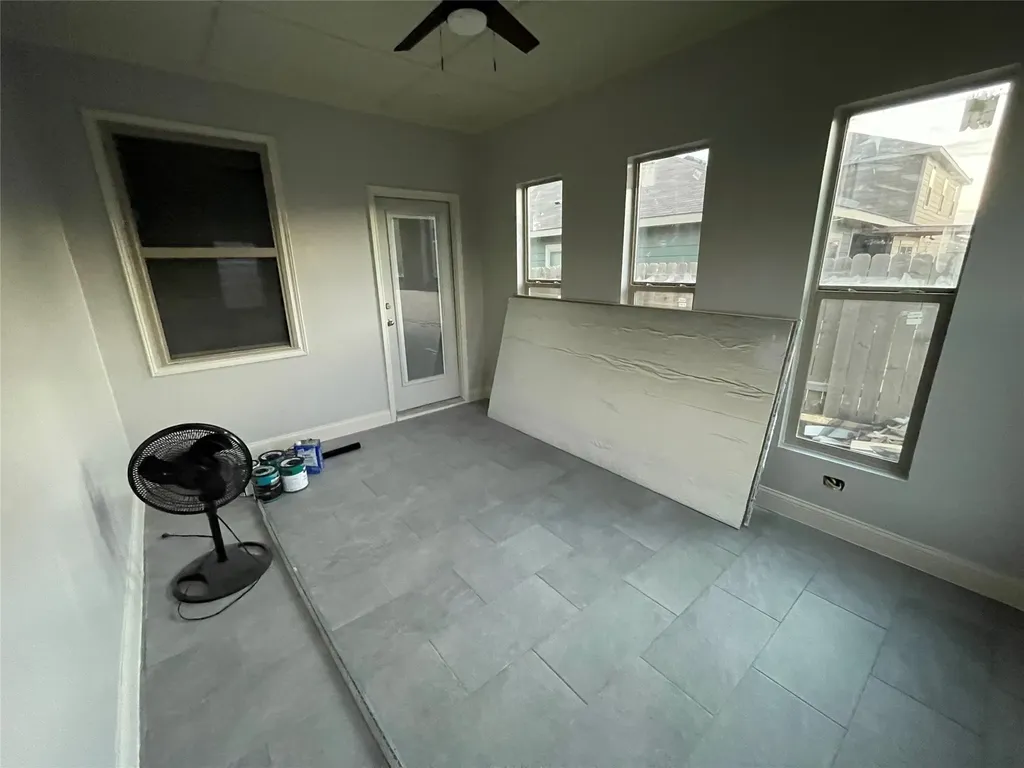1423 Barrel Drive Dallas TX 75253