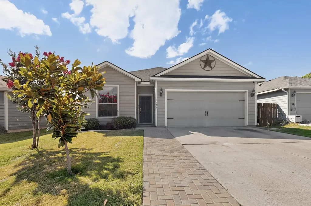 1423 Barrel Drive Dallas TX 75253