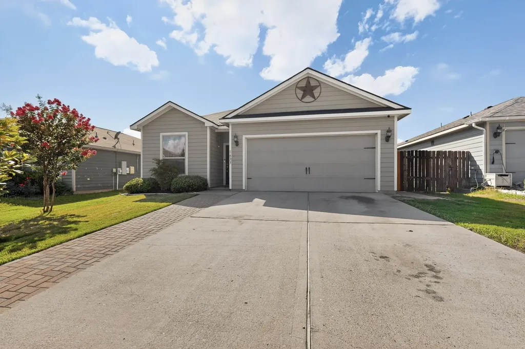 1423 Barrel Drive Dallas TX 75253