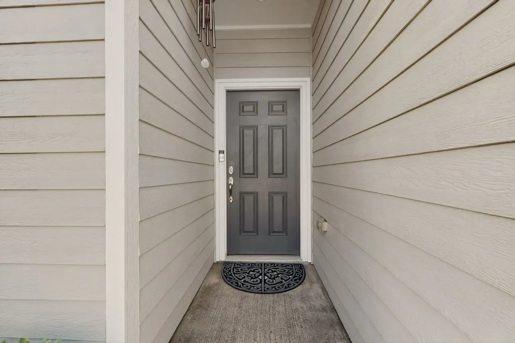1423 Barrel Drive Dallas TX 75253