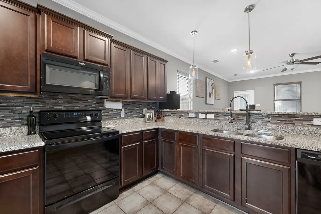 1423 Barrel Drive Dallas TX 75253