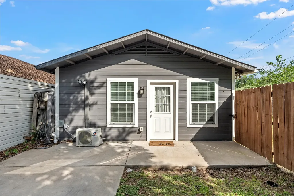 2627 Fort Avenue Waco TX 76707