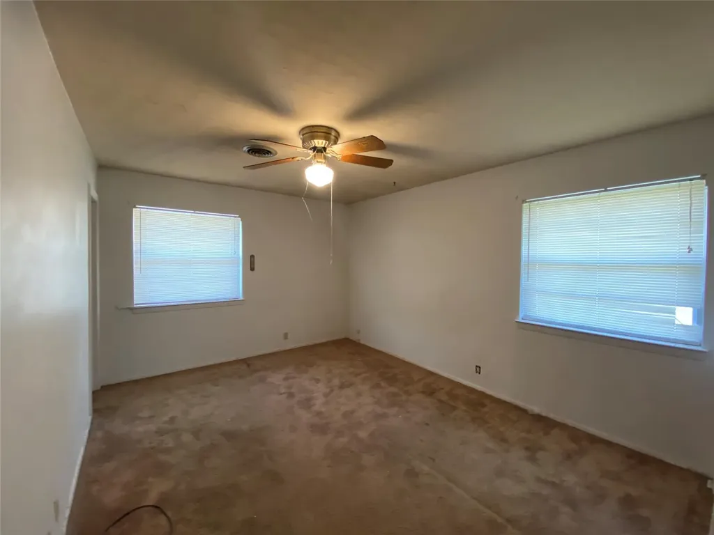 2110 Navajo Street Denton TX 76209