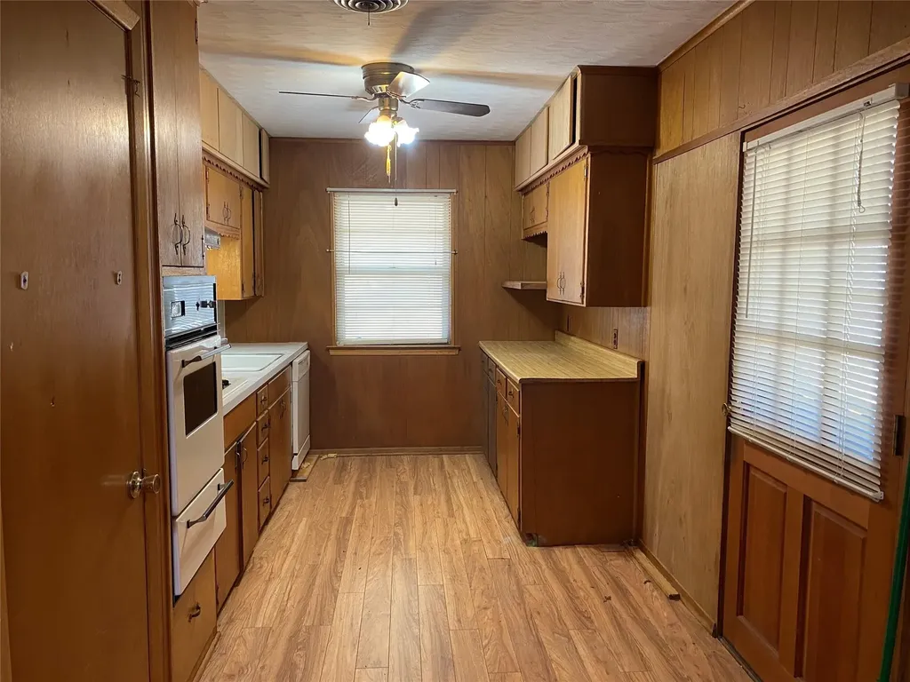 2110 Navajo Street Denton TX 76209