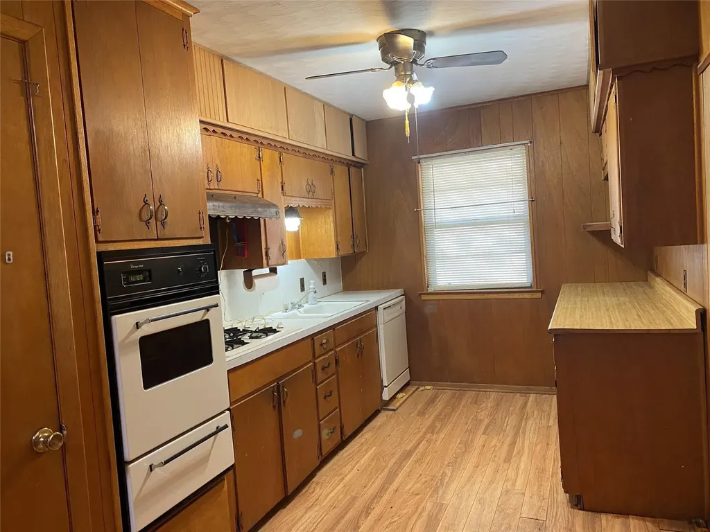 2110 Navajo Street Denton TX 76209