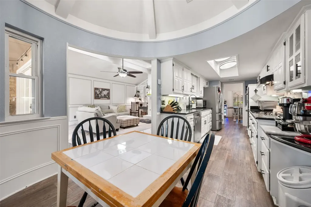 1307 S Westador Drive Arlington TX 76015