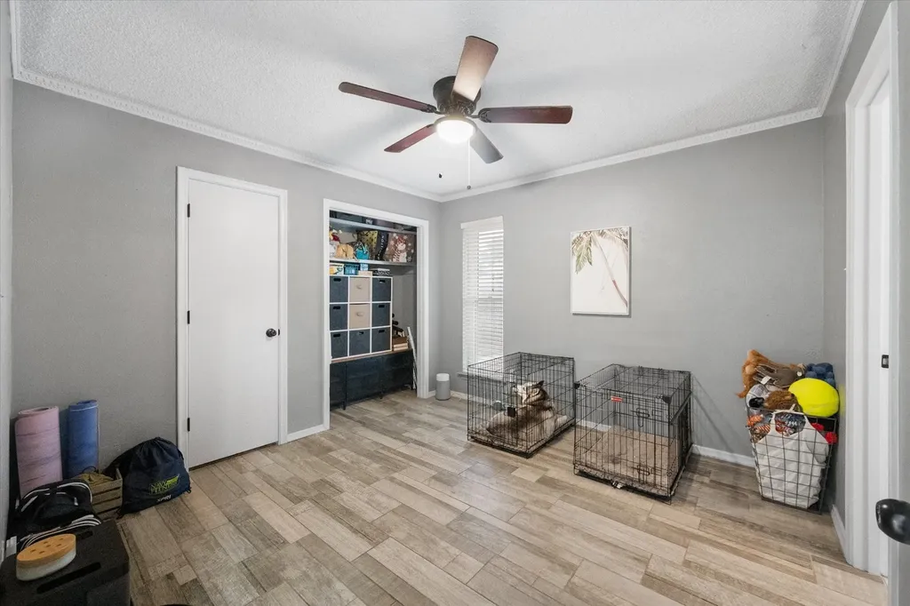 1307 S Westador Drive Arlington TX 76015