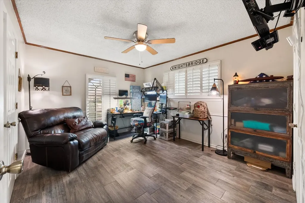 1307 S Westador Drive Arlington TX 76015