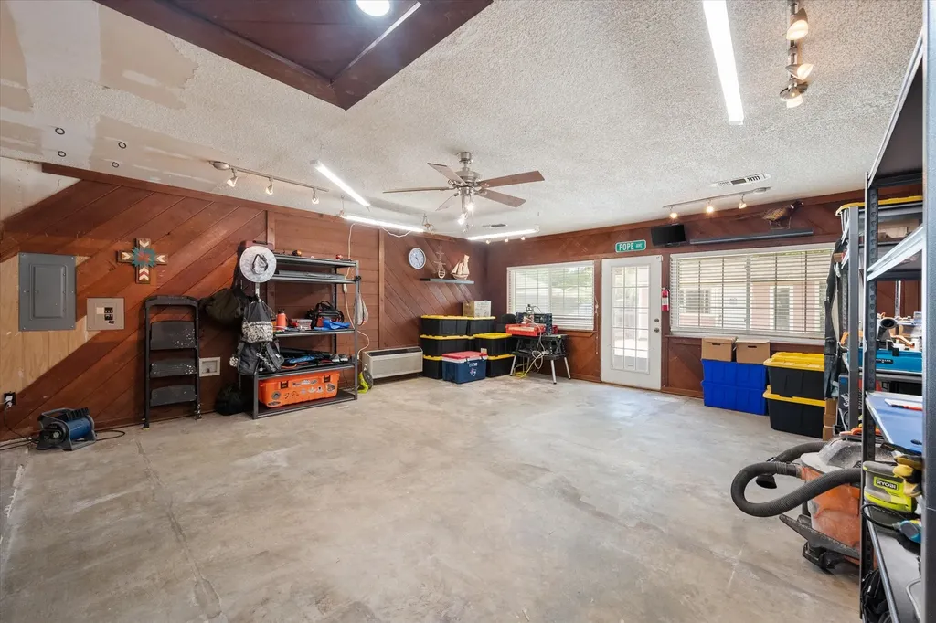 1307 S Westador Drive Arlington TX 76015