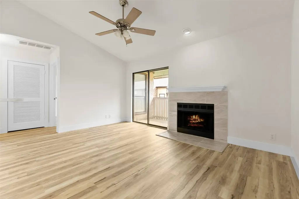 1204 Harwell Drive Arlington TX 76011