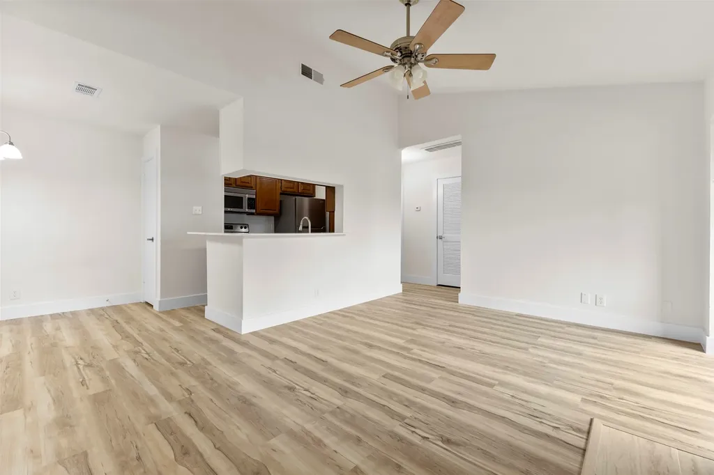 1204 Harwell Drive Arlington TX 76011