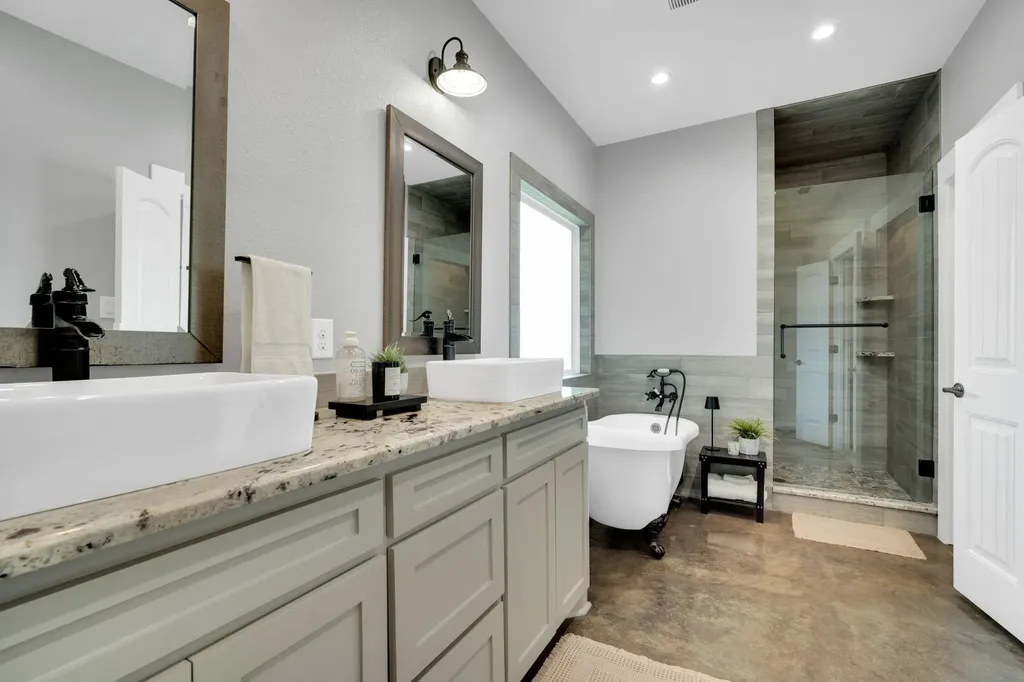 61 Rockett Lane Pecan Hill TX 75154