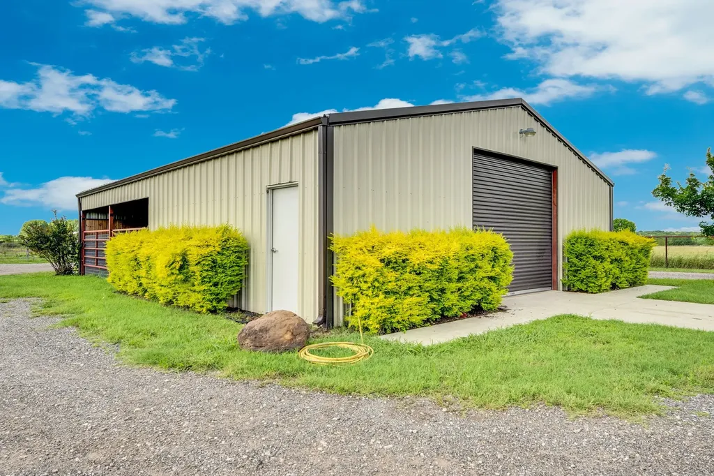 61 Rockett Lane Pecan Hill TX 75154