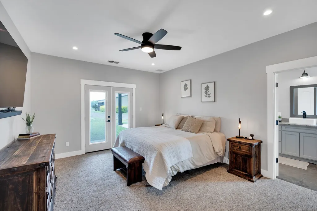 61 Rockett Lane Pecan Hill TX 75154