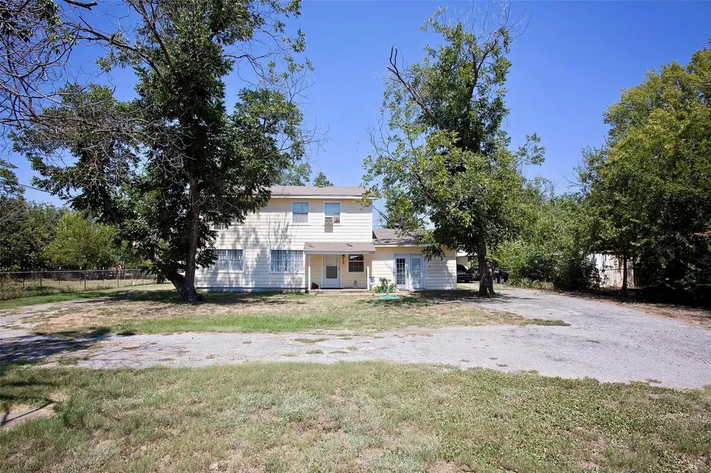 1115 Old Jacksboro Road Graham TX 76450