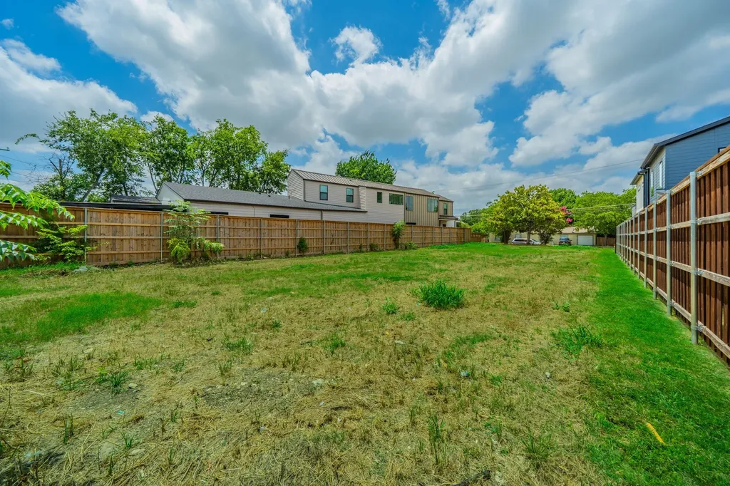 7610 Roper Street Dallas TX 75209