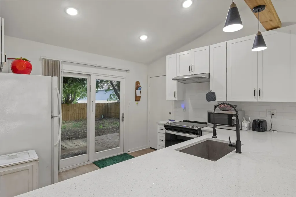 5523 Safari Trail Arlington TX 76018