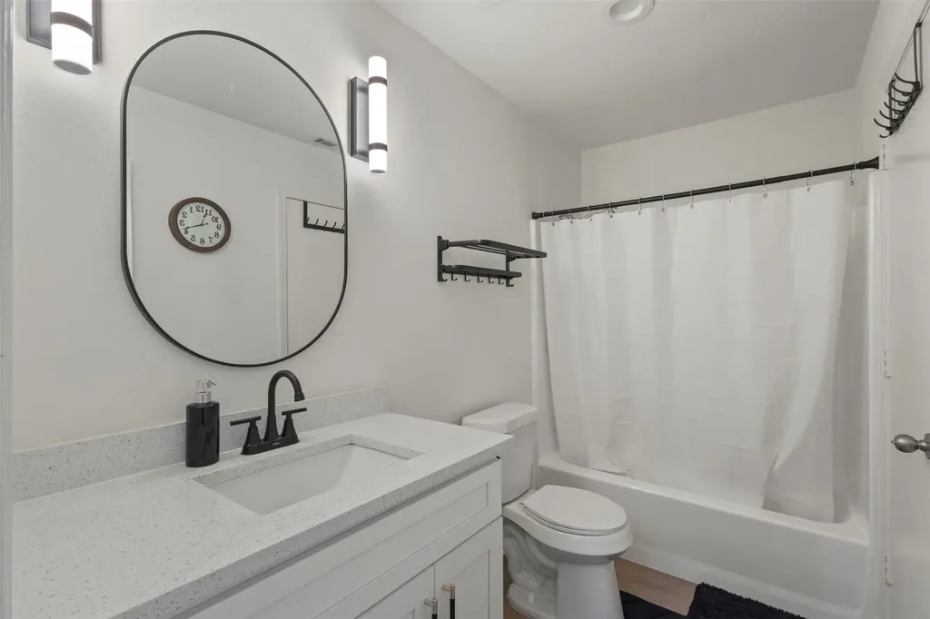 5523 Safari Trail Arlington TX 76018
