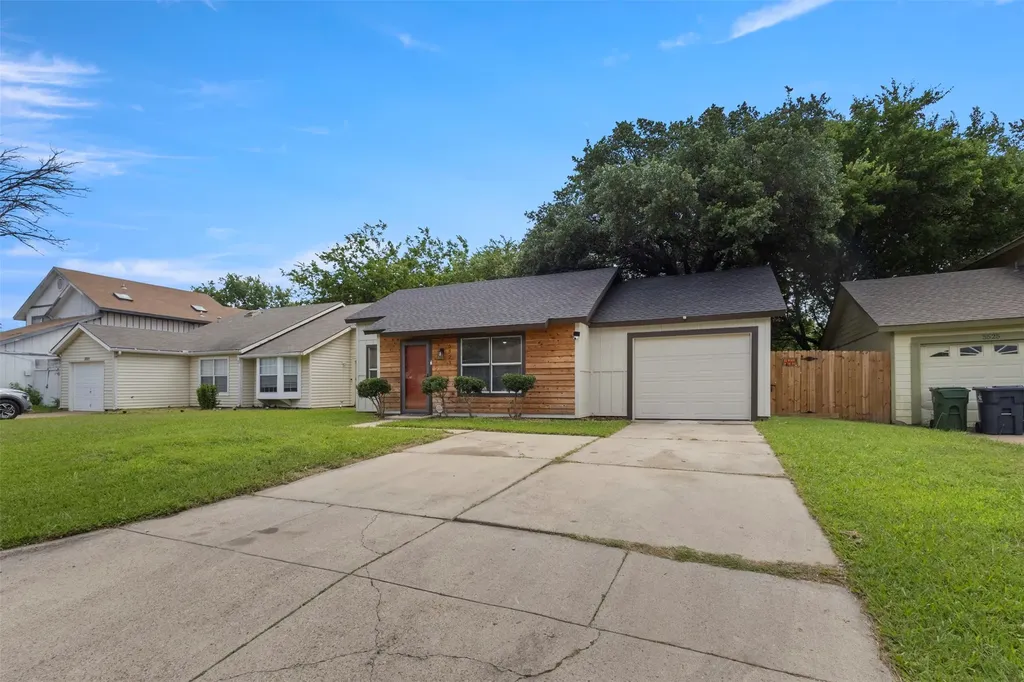 5523 Safari Trail Arlington TX 76018