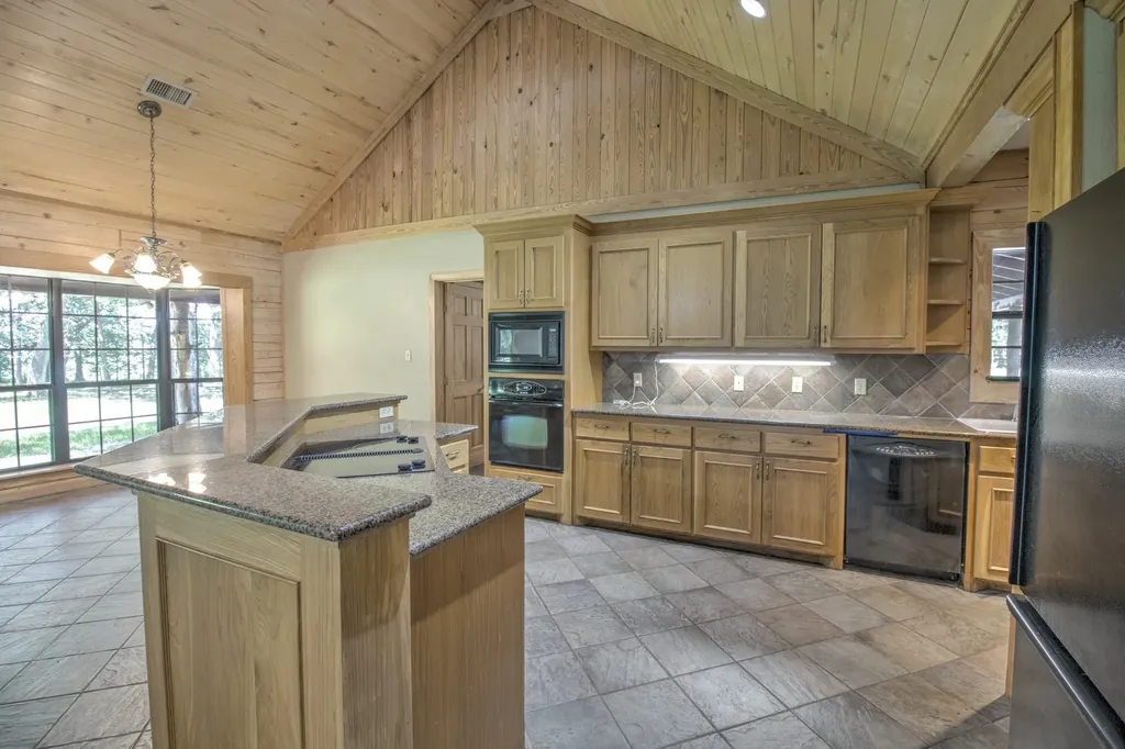 1466 Pearce Street Collinsville TX 76233