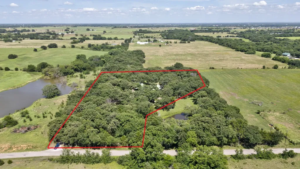 1466 Pearce Street Collinsville TX 76233