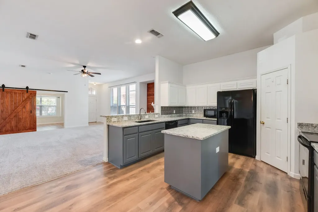 104 Goldeneye Lane Fort Worth TX 76120