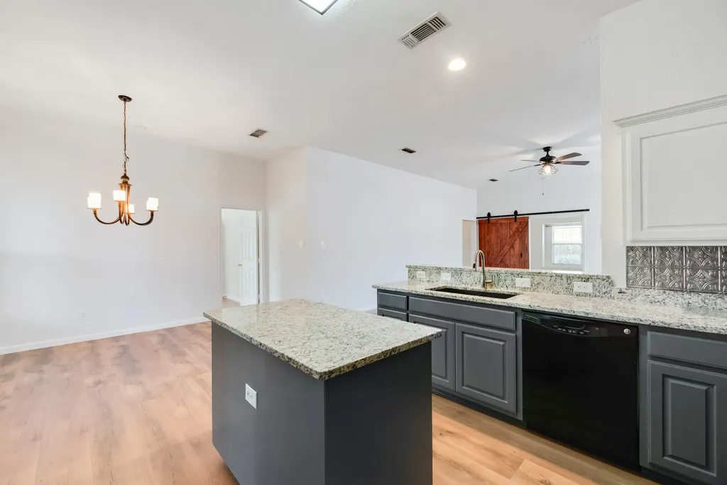 104 Goldeneye Lane Fort Worth TX 76120