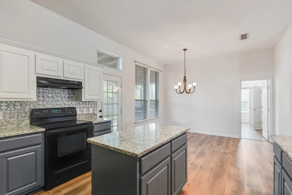 104 Goldeneye Lane Fort Worth TX 76120
