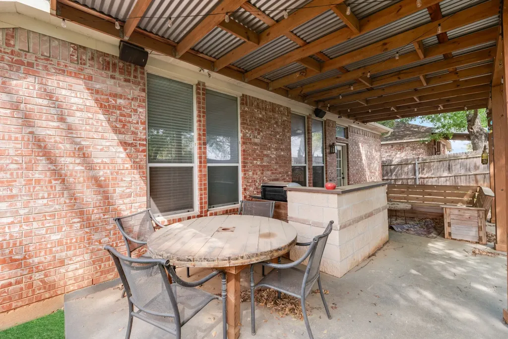 104 Goldeneye Lane Fort Worth TX 76120