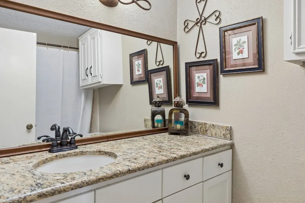 17 Hillside Drive Fate TX 75087