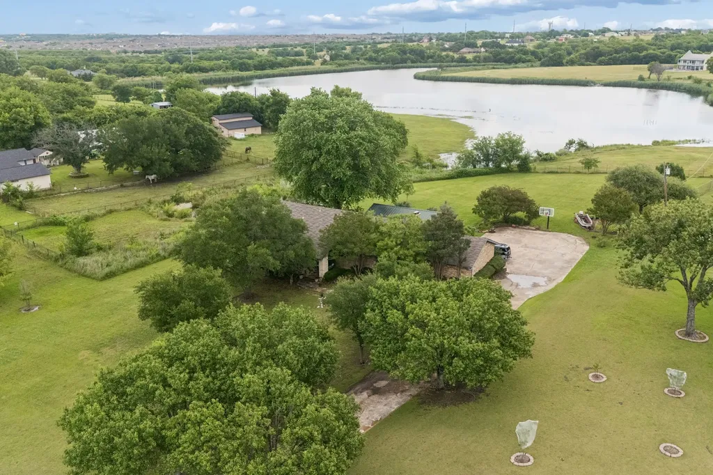 17 Hillside Drive Fate TX 75087