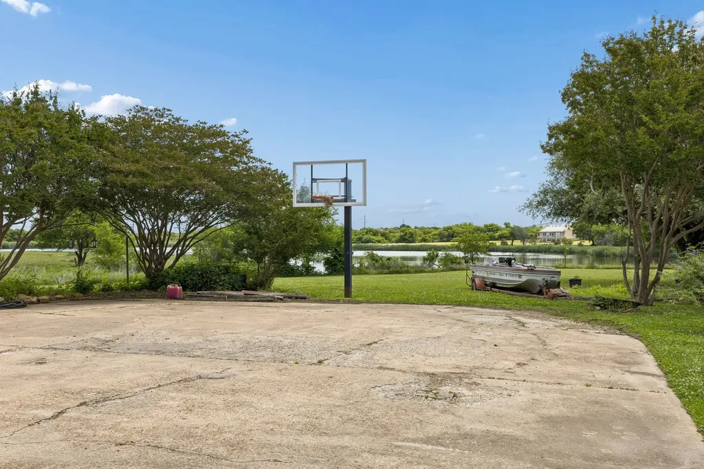 17 Hillside Drive Fate TX 75087