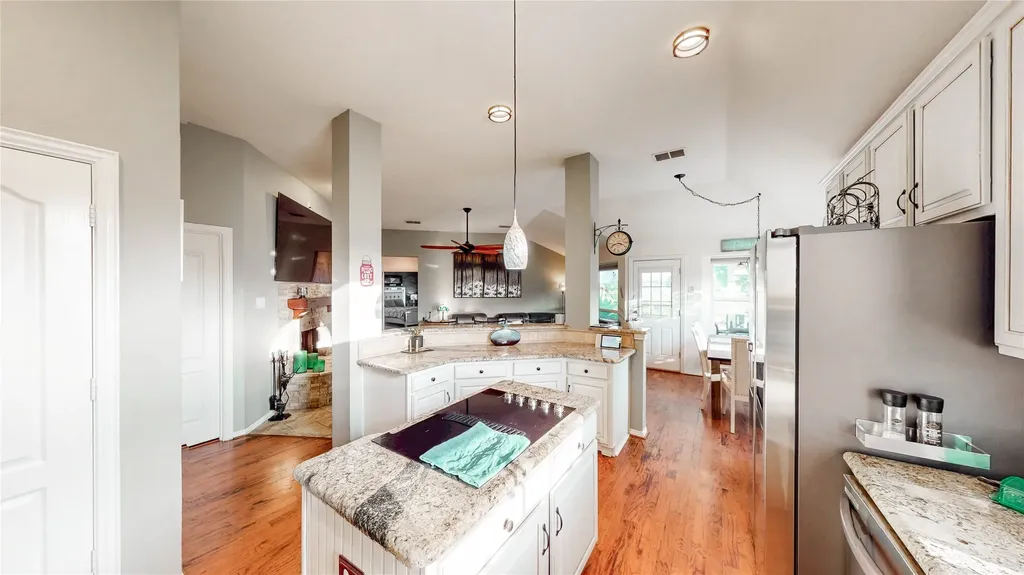 104 Island Circle Shady Shores TX 76208