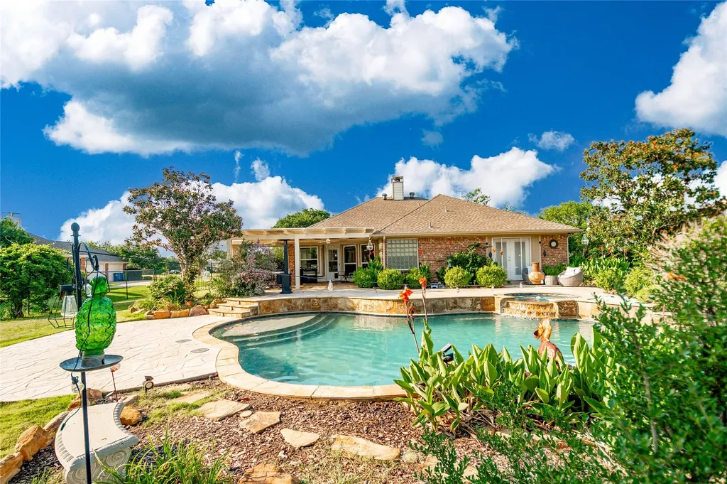 104 Island Circle Shady Shores TX 76208