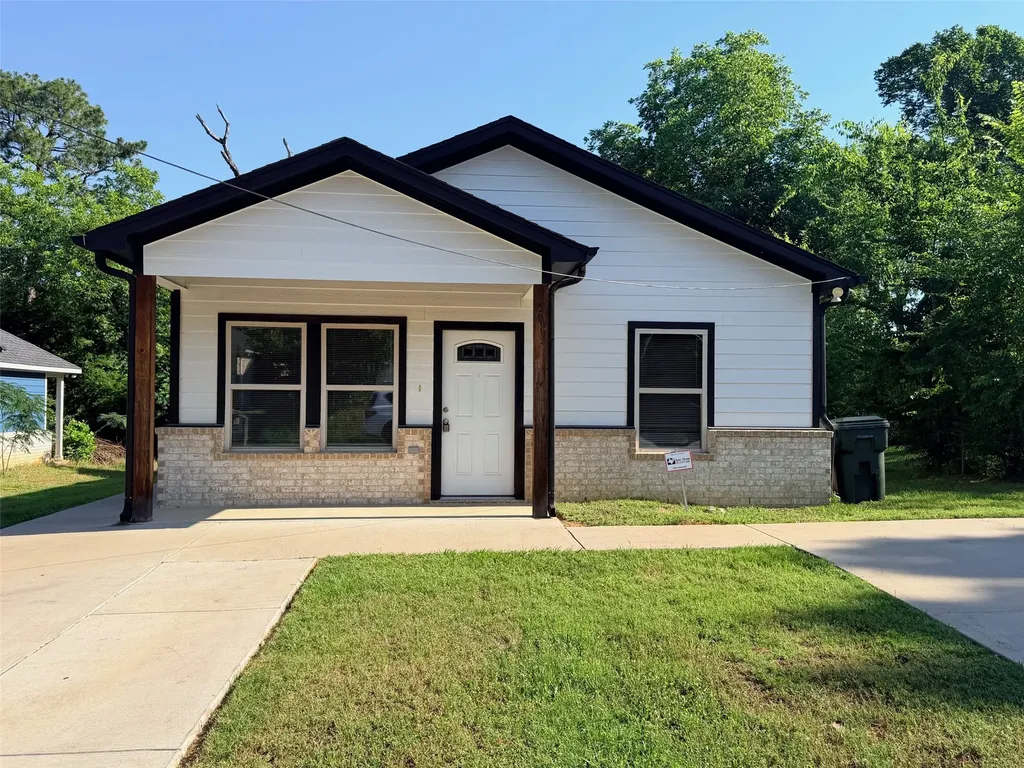 501 W Vance Tyler TX 75702