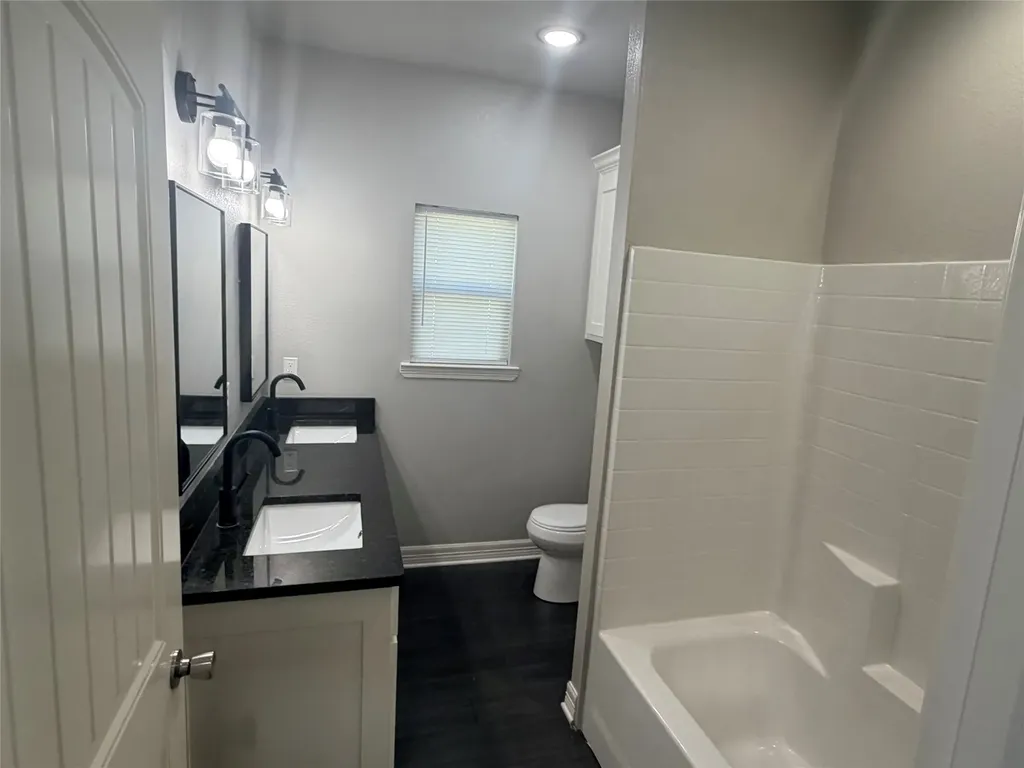 501 W Vance Tyler TX 75702